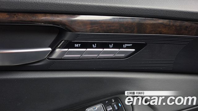 Genesis G90 3.8 AWD Luxury 2019 — фото 32