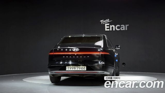 Hyundai Grandeur Hybrid (GN7) Exclusive 2023 — фото 4