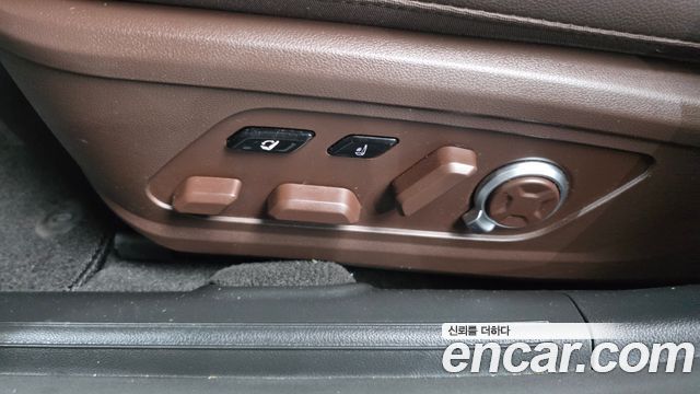 Hyundai Grandeur Hybrid (GN7) Exclusive 2023 — фото 31