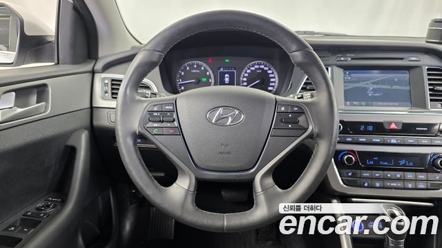 Hyundai Sonata (LF) LPI Premium 2015 — фото 12