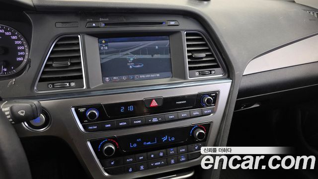 Hyundai Sonata (LF) LPI Premium 2015 — фото 13