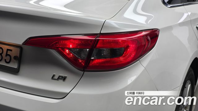 Hyundai Sonata (LF) LPI Premium 2015 — фото 23