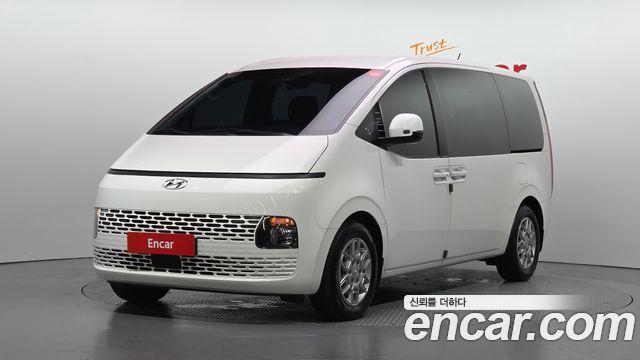 Hyundai Staria Tourer 9-Seater Modern 2022 — фото 1