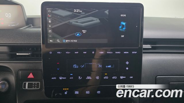 Hyundai Staria Tourer 9-Seater Modern 2022 — фото 13