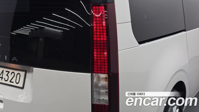 Hyundai Staria Tourer 9-Seater Modern 2022 — фото 23