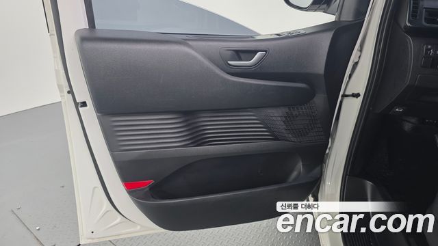 Hyundai Staria Tourer 9-Seater Modern 2022 — фото 24