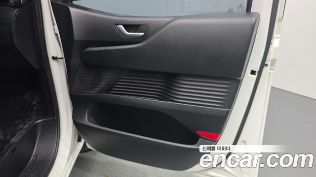 Hyundai Staria Tourer 9-Seater Modern 2022 — фото 25