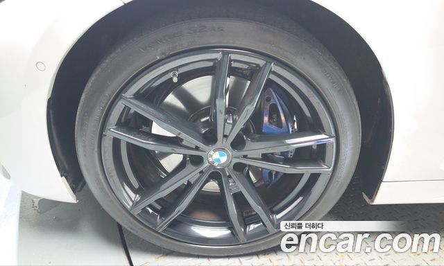 BMW 4 Series (G22) 430i First Edition Coupe 2021 — фото 5