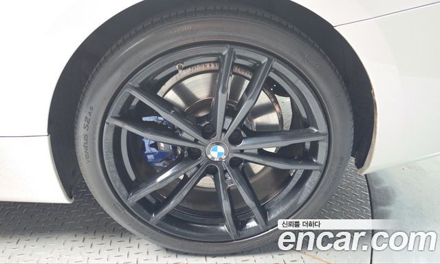 BMW 4 Series (G22) 430i First Edition Coupe 2021 — фото 21
