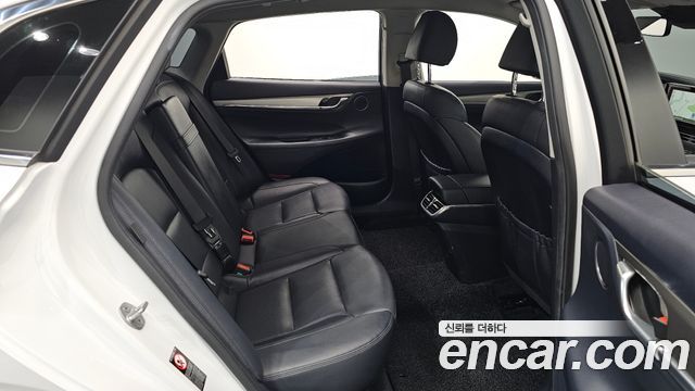 Hyundai Grandeur (IG) 2.5 Premium 2023 — фото 12
