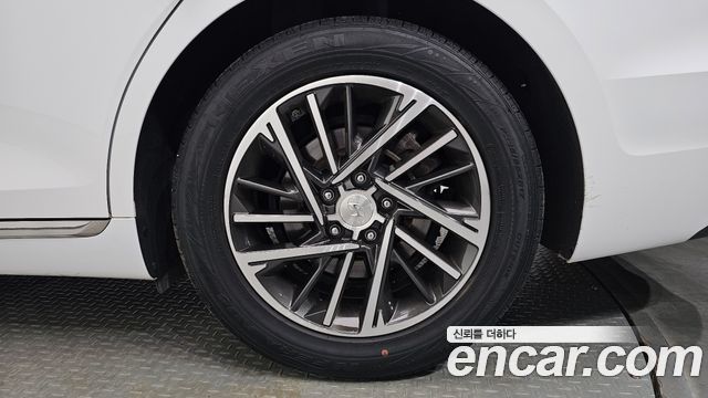 Hyundai Grandeur (IG) 2.5 Premium 2023 — фото 21