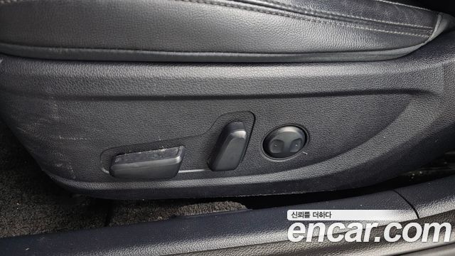 Hyundai Grandeur (IG) 2.5 Premium 2023 — фото 32