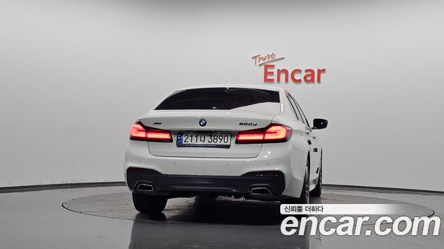 BMW 5 Series (G30) 520d xDrive M Sport Package Plus 2018 — фото 4