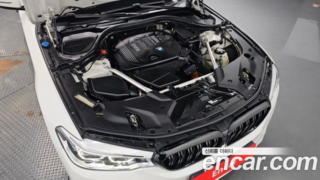 BMW 5 Series (G30) 520d xDrive M Sport Package Plus 2018 — фото 6