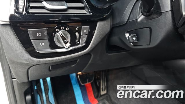 BMW 5 Series (G30) 520d xDrive M Sport Package Plus 2018 — фото 14