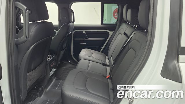 Land Rover Defender (L663) 110 D250 X-Dynamic SE 2026 — фото 4