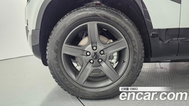 Land Rover Defender (L663) 110 D250 X-Dynamic SE 2026 — фото 8