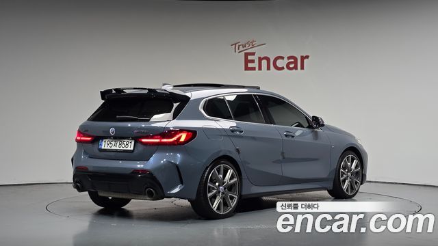 BMW 1 Series (F40) M135i xDrive 2023 — фото 2