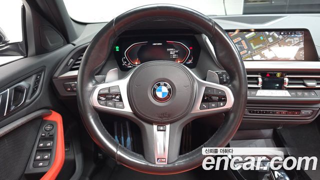 BMW 1 Series (F40) M135i xDrive 2023 — фото 14
