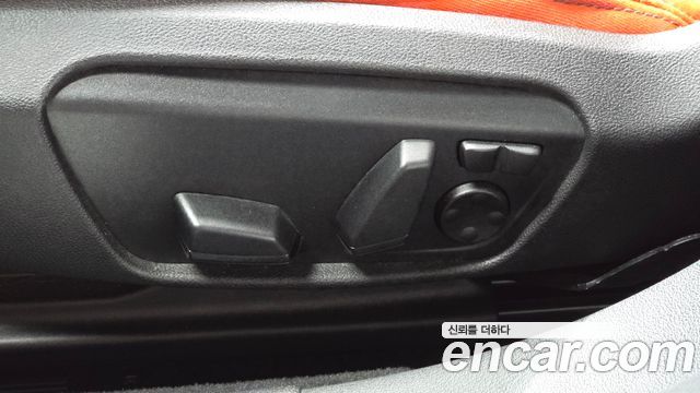 BMW 1 Series (F40) M135i xDrive 2023 — фото 31