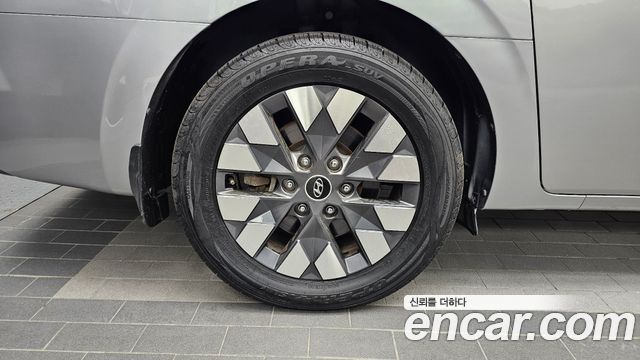Hyundai Staria 4WD Lounge 9-Seater Prestige 2023 — фото 5