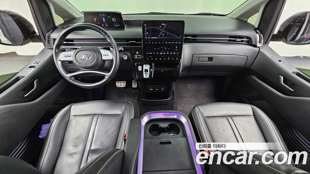 Hyundai Staria 4WD Lounge 9-Seater Prestige 2023 — фото 7