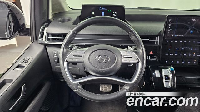 Hyundai Staria 4WD Lounge 9-Seater Prestige 2023 — фото 13