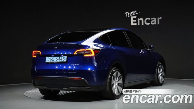 Tesla Model Y Long Range AWD 2022 — фото 2