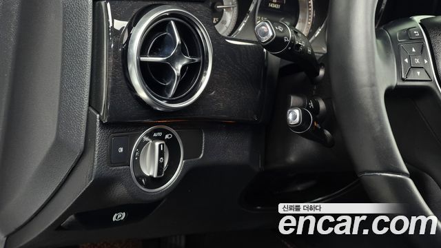 Mercedes-Benz GLK-Class (X204) GLK220 CDI Premium 2015 — фото 13