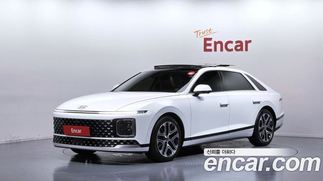 Hyundai Grandeur (GN7) 2,5 Gasoline 2WD Exclusive 2024 — фото 1