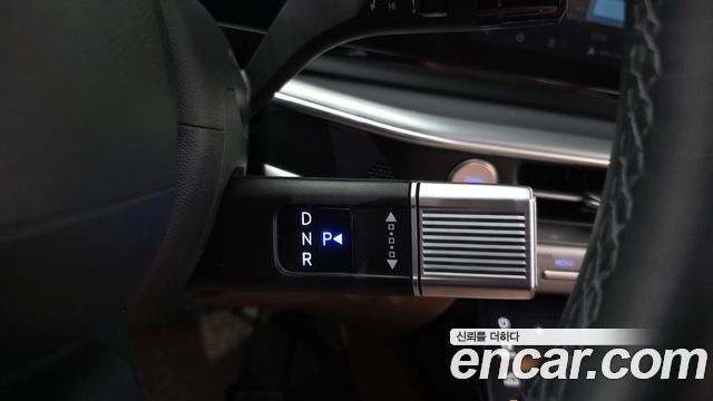 Hyundai Grandeur (GN7) 2,5 Gasoline 2WD Exclusive 2024 — фото 9