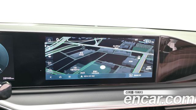 Hyundai Grandeur (GN7) 2,5 Gasoline 2WD Exclusive 2024 — фото 14