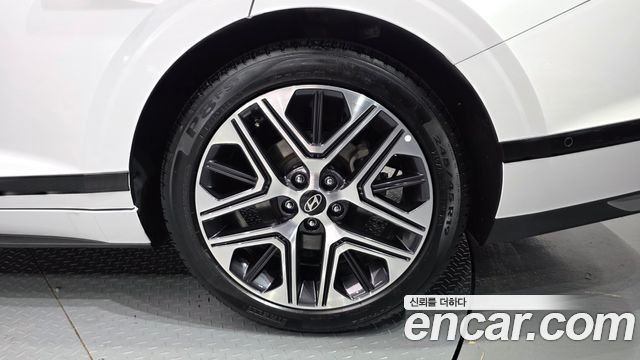 Hyundai Grandeur (GN7) 2,5 Gasoline 2WD Exclusive 2024 — фото 21