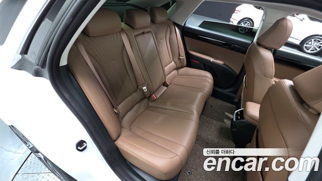 Hyundai Grandeur (GN7) 2,5 Gasoline 2WD Exclusive 2024 — фото 26