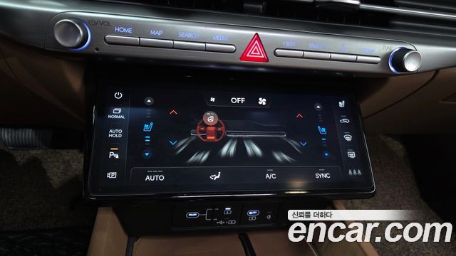 Hyundai Grandeur (GN7) 2,5 Gasoline 2WD Exclusive 2024 — фото 32