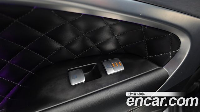 Genesis G70 2.0T AWD Sport Package 2019 — фото 22