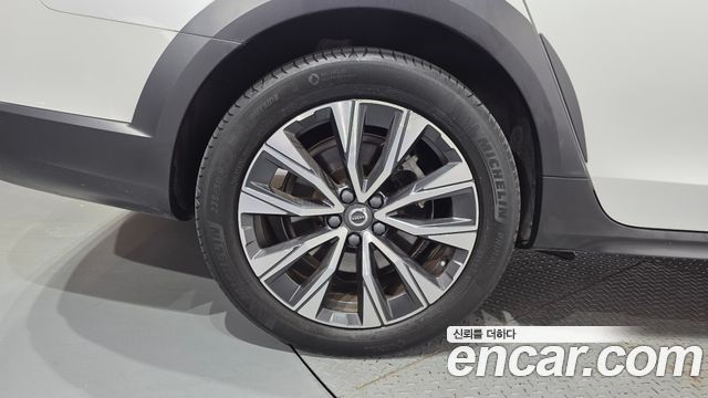 Volvo V90 Cross Country B5 Pro AWD 2021 — фото 5