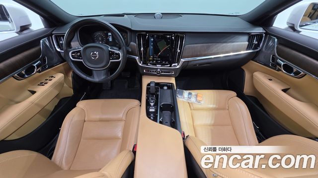 Volvo V90 Cross Country B5 Pro AWD 2021 — фото 7