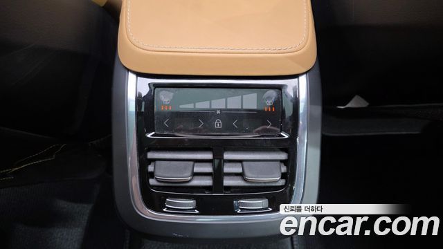 Volvo V90 Cross Country B5 Pro AWD 2021 — фото 36