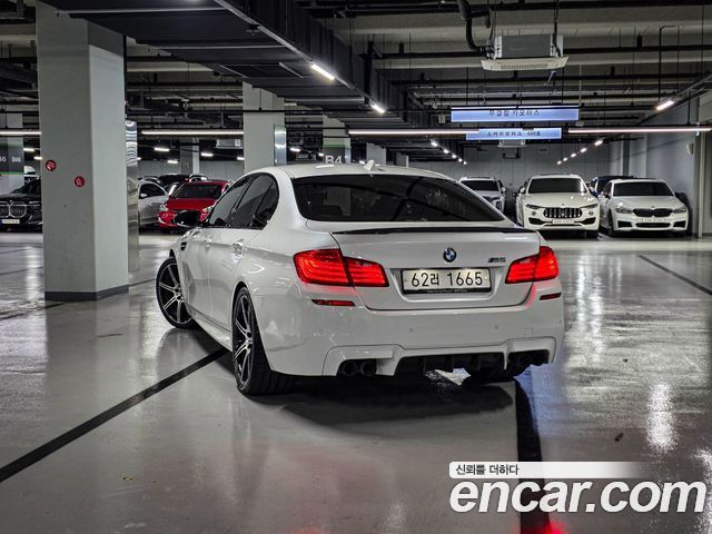 BMW M5 (F10) M5 Sedan Competition Edition 2016 — фото 4