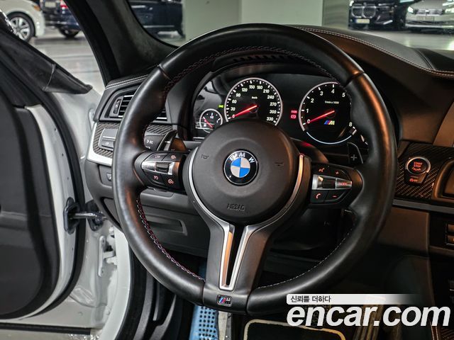 BMW M5 (F10) M5 Sedan Competition Edition 2016 — фото 15