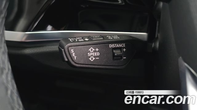 Audi Q3 (F3) 35 TDI Premium Sportback 2022 — фото 13