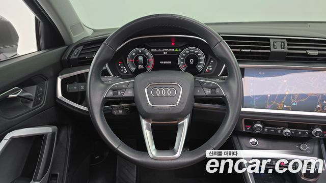 Audi Q3 (F3) 35 TDI Premium Sportback 2022 — фото 16