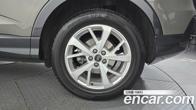 Audi Q3 (F3) 35 TDI Premium Sportback 2022 — фото 21