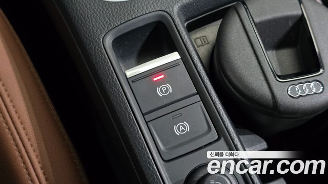 Audi Q3 (F3) 35 TDI Premium Sportback 2022 — фото 28