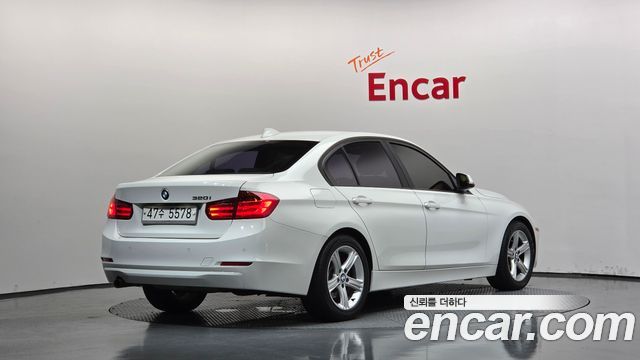 BMW 3 Series (F30) 320i 2012 — фото 2