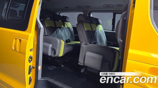 Hyundai Grand Starex School Bus 2019 — фото 11