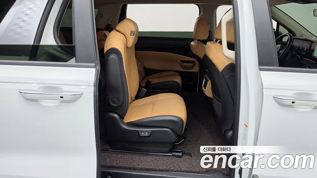 Kia Carnival (IV) Diesel 9-Seater Prestige 2023 — фото 11