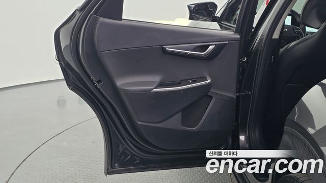 Kia EV6 Long Range Air 2022 — фото 25