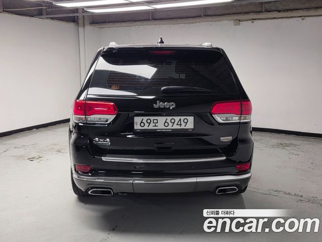 Jeep Grand Cherokee 3.0 Diesel Overland Summit WK2 2018 — фото 4